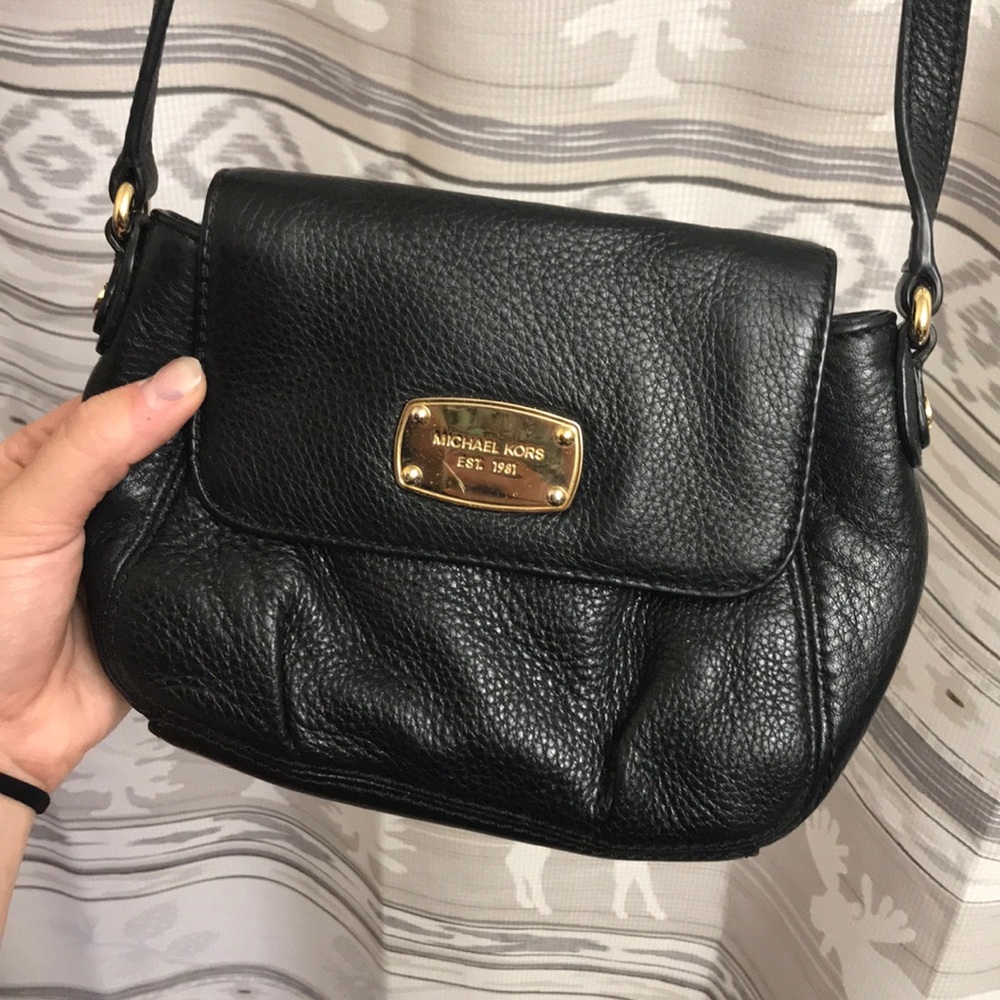 Michael Kors 🖤Black Mini Crossbody🖤